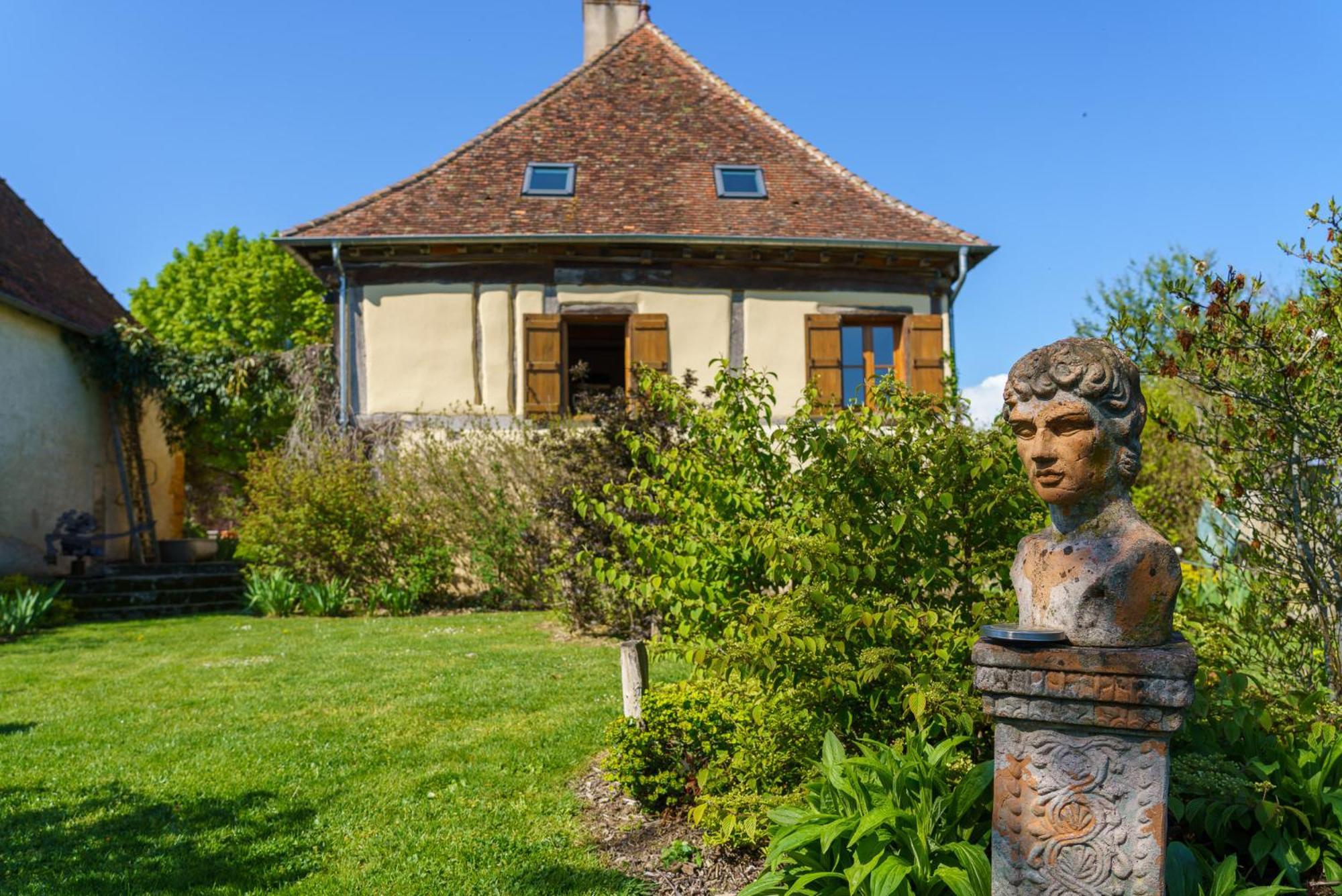 Bed and Breakfast Les Jardins des Soussilanges à Céron Extérieur photo